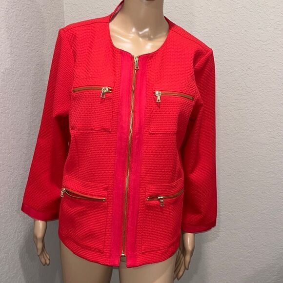 Vintage Bob Mackie wearable art jacket in excellent condition - Picture 1 of 6
